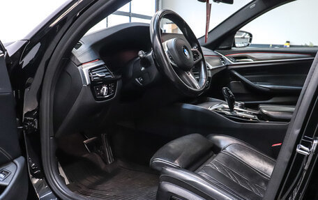 BMW 5 серия, 2019 год, 3 800 000 рублей, 12 фотография