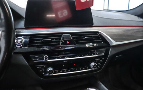 BMW 5 серия, 2019 год, 3 800 000 рублей, 19 фотография