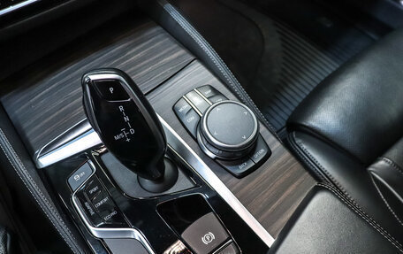 BMW 5 серия, 2019 год, 3 800 000 рублей, 23 фотография