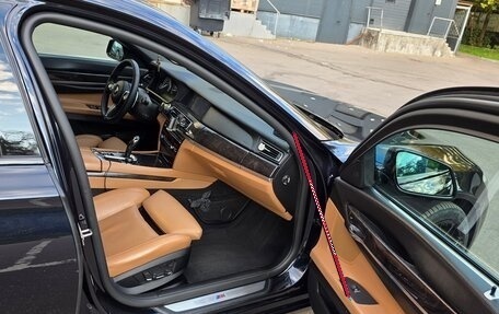 BMW 7 серия, 2011 год, 1 475 000 рублей, 40 фотография