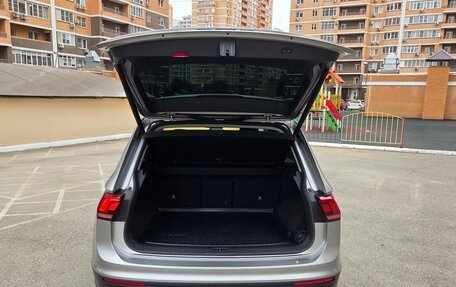 Volkswagen Tiguan II, 2020 год, 2 570 000 рублей, 9 фотография