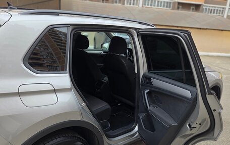 Volkswagen Tiguan II, 2020 год, 2 570 000 рублей, 13 фотография