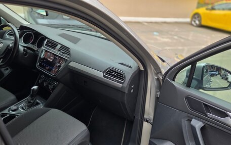 Volkswagen Tiguan II, 2020 год, 2 570 000 рублей, 11 фотография