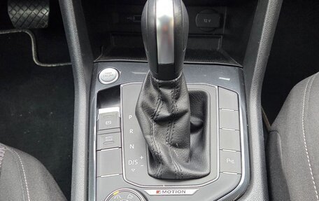 Volkswagen Tiguan II, 2020 год, 2 570 000 рублей, 19 фотография