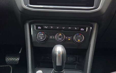 Volkswagen Tiguan II, 2020 год, 2 570 000 рублей, 24 фотография