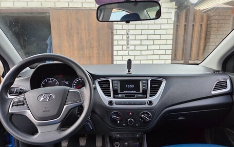 Hyundai Solaris II рестайлинг, 2019 год, 1 320 000 рублей, 8 фотография