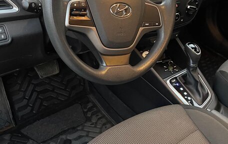 Hyundai Solaris II рестайлинг, 2017 год, 1 450 000 рублей, 8 фотография
