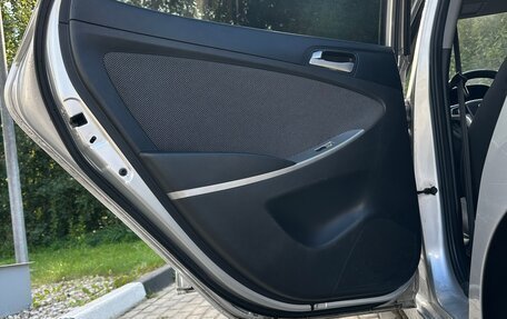 Hyundai Solaris II рестайлинг, 2011 год, 615 000 рублей, 2 фотография