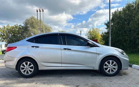 Hyundai Solaris II рестайлинг, 2011 год, 615 000 рублей, 13 фотография