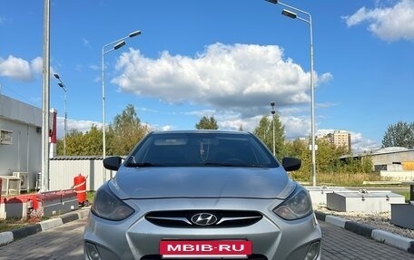 Hyundai Solaris II рестайлинг, 2011 год, 615 000 рублей, 10 фотография
