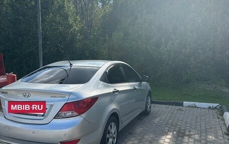 Hyundai Solaris II рестайлинг, 2011 год, 615 000 рублей, 15 фотография