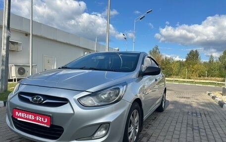 Hyundai Solaris II рестайлинг, 2011 год, 615 000 рублей, 17 фотография