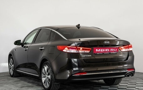 KIA Optima IV, 2018 год, 1 779 000 рублей, 7 фотография