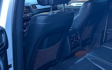 Volkswagen Touareg III, 2017 год, 3 800 000 рублей, 5 фотография