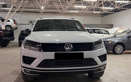 Volkswagen Touareg III, 2017 год, 3 800 000 рублей, 2 фотография