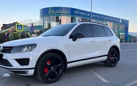 Volkswagen Touareg III, 2017 год, 3 800 000 рублей, 1 фотография