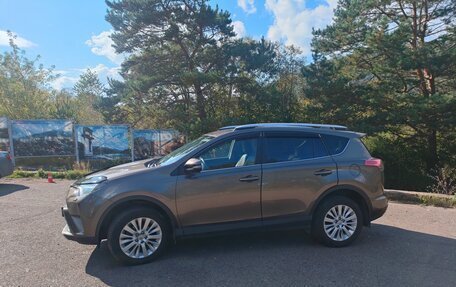 Toyota RAV4, 2017 год, 2 900 000 рублей, 6 фотография