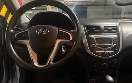 Hyundai Solaris II рестайлинг, 2012 год, 750 000 рублей, 11 фотография