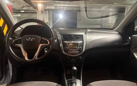 Hyundai Solaris II рестайлинг, 2012 год, 750 000 рублей, 9 фотография