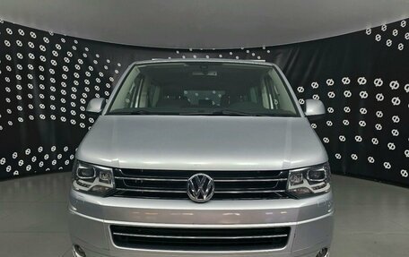Volkswagen Multivan T5, 2012 год, 2 840 000 рублей, 2 фотография