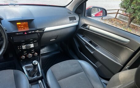 Opel Astra H, 2007 год, 400 000 рублей, 24 фотография