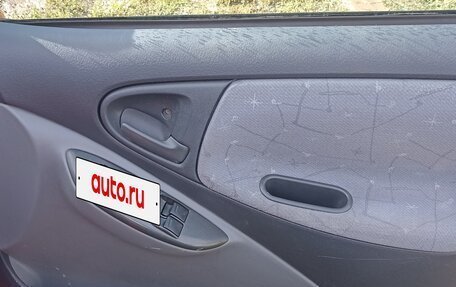 Toyota Vitz, 2000 год, 325 000 рублей, 7 фотография