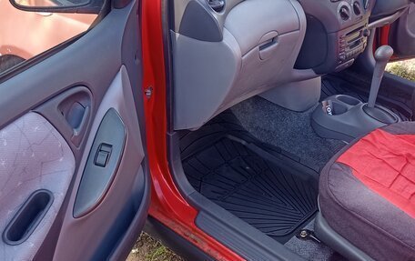 Toyota Vitz, 2000 год, 325 000 рублей, 8 фотография