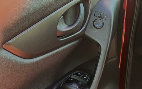 Nissan Qashqai, 2015 год, 1 299 000 рублей, 15 фотография