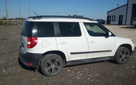 Skoda Yeti I рестайлинг, 2013 год, 750 000 рублей, 3 фотография