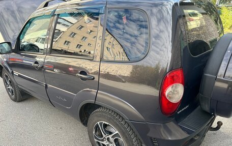 Chevrolet Niva I рестайлинг, 2014 год, 800 000 рублей, 3 фотография