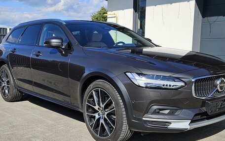 Volvo V90 Cross Country I рестайлинг, 2022 год, 4 950 000 рублей, 5 фотография