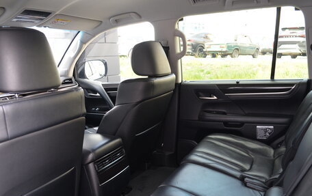 Lexus LX III, 2016 год, 6 500 000 рублей, 28 фотография