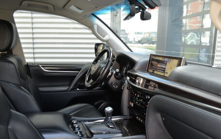 Lexus LX III, 2016 год, 6 500 000 рублей, 34 фотография