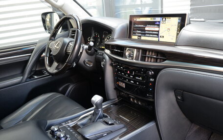 Lexus LX III, 2016 год, 6 500 000 рублей, 37 фотография