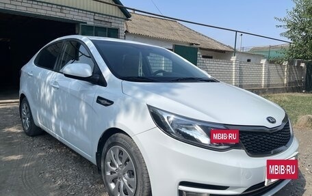 KIA Rio III рестайлинг, 2015 год, 825 000 рублей, 2 фотография