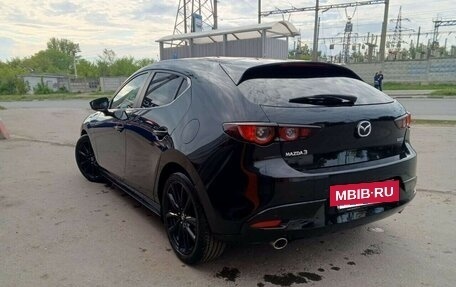 Mazda 3, 2019 год, 1 870 000 рублей, 2 фотография
