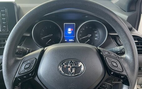 Toyota C-HR I рестайлинг, 2018 год, 1 900 000 рублей, 8 фотография