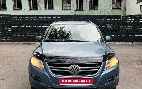 Volkswagen Tiguan I, 2010 год, 799 000 рублей, 2 фотография