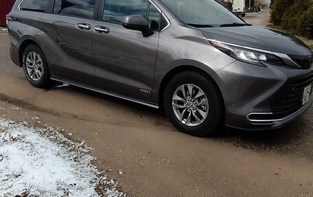 Toyota Sienna, 2020 год, 3 100 000 рублей, 7 фотография