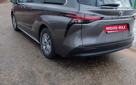 Toyota Sienna, 2020 год, 3 100 000 рублей, 4 фотография