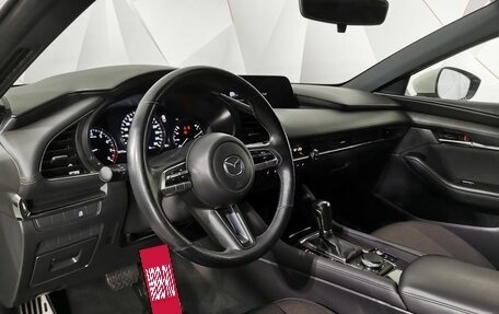 Mazda 3, 2019 год, 1 865 000 рублей, 18 фотография