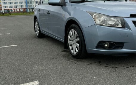 Chevrolet Cruze II, 2009 год, 699 999 рублей, 3 фотография