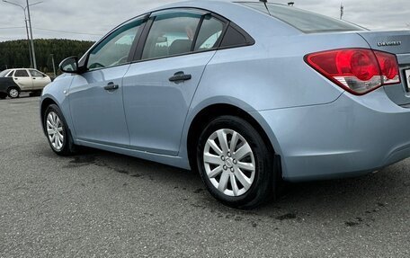 Chevrolet Cruze II, 2009 год, 699 999 рублей, 5 фотография