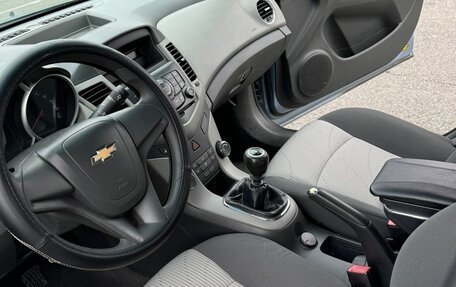 Chevrolet Cruze II, 2009 год, 699 999 рублей, 8 фотография