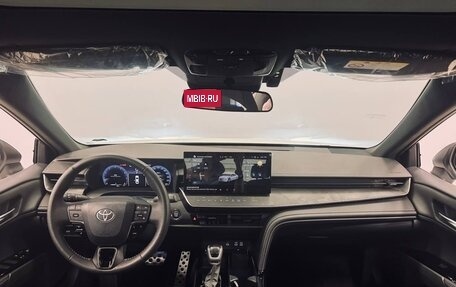 Toyota Camry, 2024 год, 4 400 000 рублей, 6 фотография