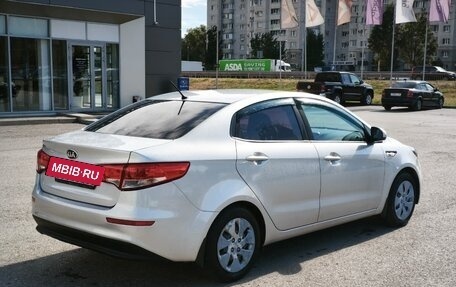 KIA Rio III рестайлинг, 2016 год, 960 000 рублей, 2 фотография