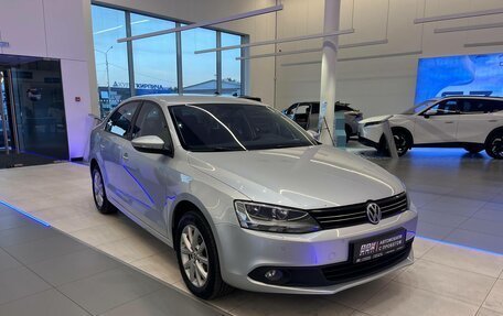 Volkswagen Jetta VI, 2012 год, 1 060 000 рублей, 3 фотография