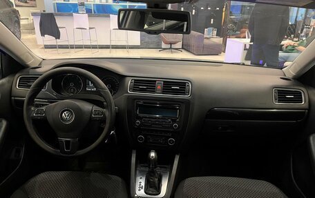 Volkswagen Jetta VI, 2012 год, 1 060 000 рублей, 10 фотография