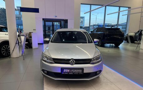 Volkswagen Jetta VI, 2012 год, 1 060 000 рублей, 2 фотография