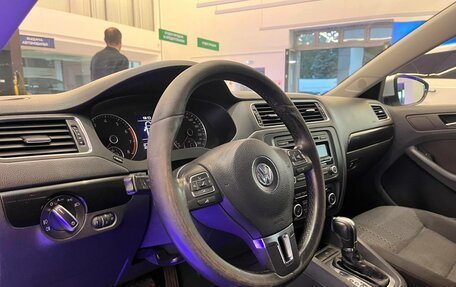 Volkswagen Jetta VI, 2012 год, 1 060 000 рублей, 9 фотография